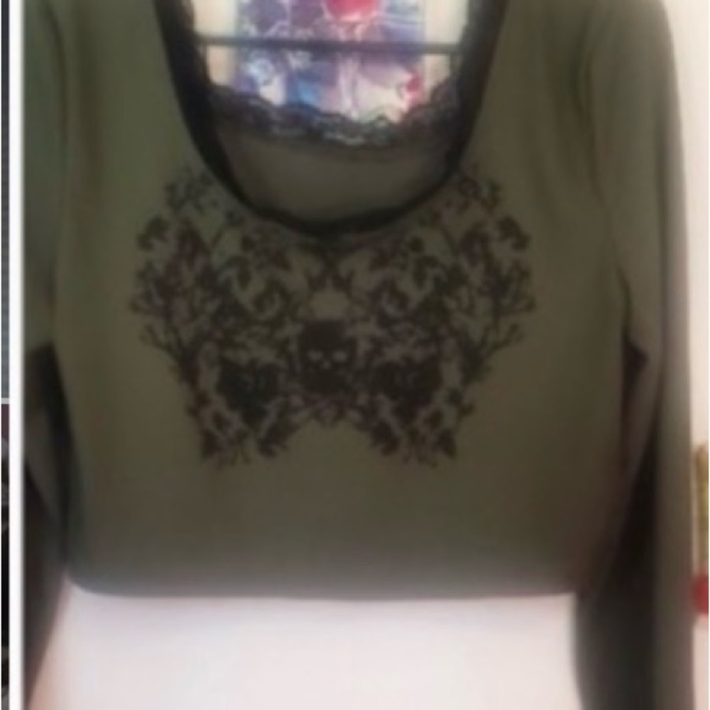 ROMWE Olive Green Top with Black Lace Accent